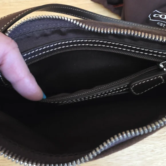 Vintage Coach Hampton Demi Baguette Brown Suede And Leather Shoulder Bag - Picture 13 of 16